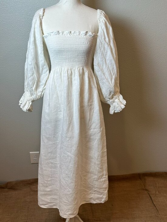 Sleeper Dresses & Skirts - Sleeper Atlanta White Linen Dress Smocked Puff Sleeve Cottagecore Boho Bridal S